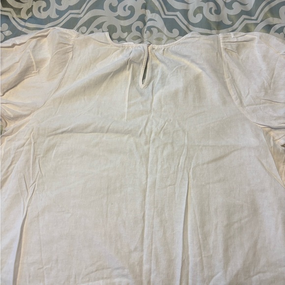 Women’s 2X Lauren Conrad linen shirt.  White. - Picture 4 of 5